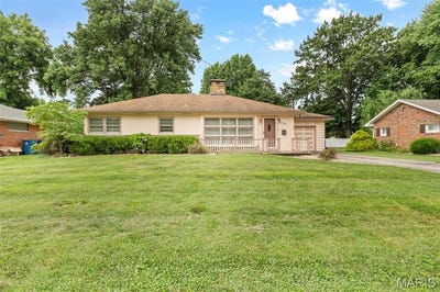 /international/us/204-crestwood-drive-collinsville-il-110100981777/