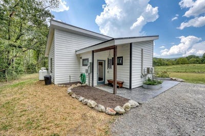 /international/us/835-waldroup-rd-hayesville-nc-110098671582/