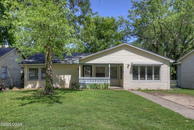 /international/us/605-s-jefferson-street-webb-city-mo-110100850526/