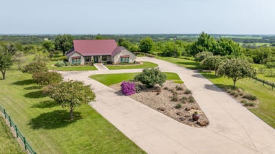 /international/us/501-county-road-103-comanche-tx-110105203563/