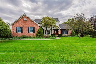 /international/us/307-northridge-cc-estates-normal-il-110120496410/