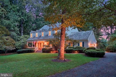 /international/us/7115-chesterfield-drive-warrenton-va-110119985575/