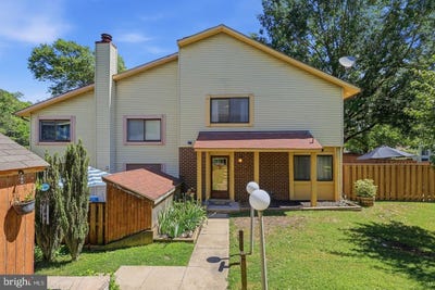 /international/us/5691-summer-oak-way-burke-va-110120452534/