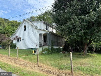 /international/us/34-perry-lane-berkeley-springs-wv-110101235864/?lang=en