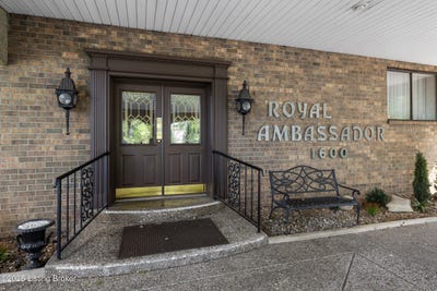 /international/us/1600-gardiner-ln-louisville-ky-110101398098/