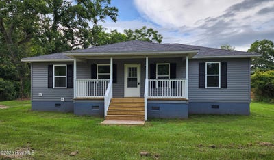 /international/us/711-smith-lane-bolton-nc-110103294862/