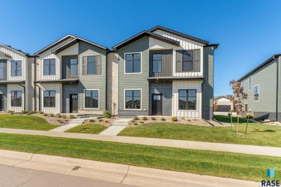 /international/us/8607-w-shoreline-pl-sioux-falls-sd-110100317202/