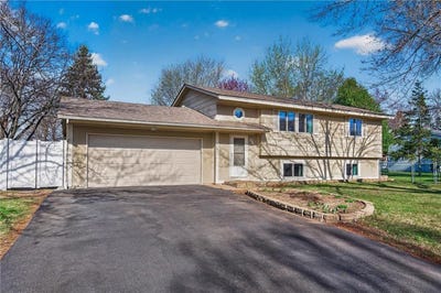 /international/us/11511-idaho-avenue-n-champlin-mn-110107662944/