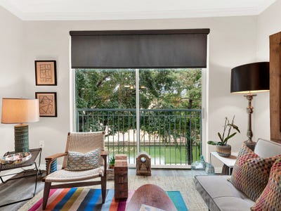 /international/us/330-las-colinas-boulevard-e-irving-tx-110120080751/