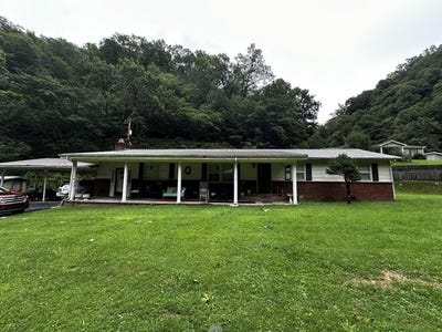 /international/us/2420-wolfpit-br-rd-elkhorn-city-ky-110109842536/