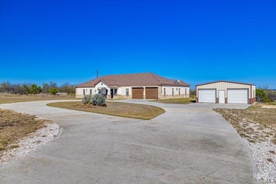 /international/us/15016-e-fm-1929-millersview-tx-110105317011/