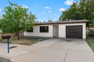 /international/us/8816-robby-avenue-sw-albuquerque-nm-110120626374/