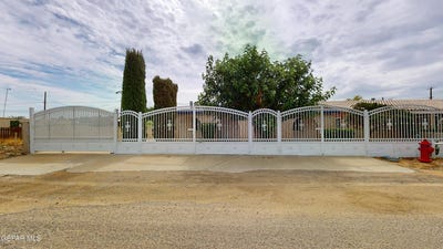 /international/us/436-gorman-street-anthony-nm-110108908226/