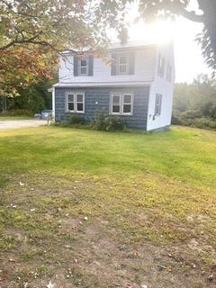 /international/us/213-court-street-houlton-me-110110211492/