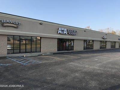 /international/us/744-w-stadium-boulevard-jefferson-city-mo-110106960263/