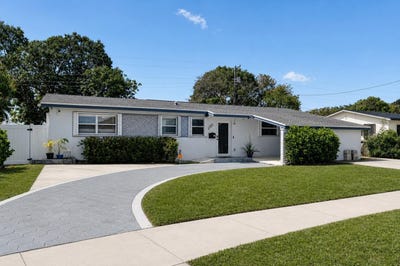 /international/us/2320-nw-191st-terrace-miami-gardens-fl-110107345083/