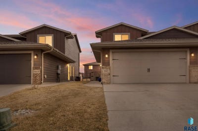 /international/us/9421-w-gert-st-sioux-falls-sd-110106436202/