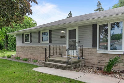 /international/us/829-haase-street-neenah-wi-110100339934/