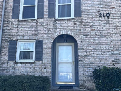 /international/us/210-marinawoods-drive-huntsville-al-110107730802/