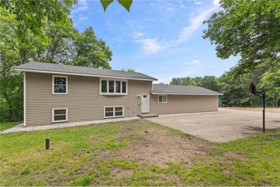 /international/us/24927-narcissus-street-nw-isanti-mn-110100206073/