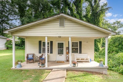 /international/us/1016-w-10th-avenue-gastonia-nc-110099638248/?lang=en