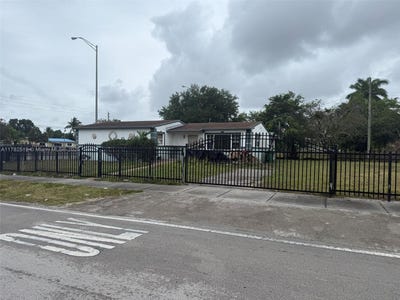 /international/us/18300-nw-10th-ct-miami-gardens-fl-110098644307/?lang=en