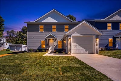 /international/us/5235-forest-avenue-maple-heights-oh-110110278805/