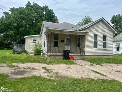 /international/us/249-s-davis-street-ottumwa-ia-110108192496/