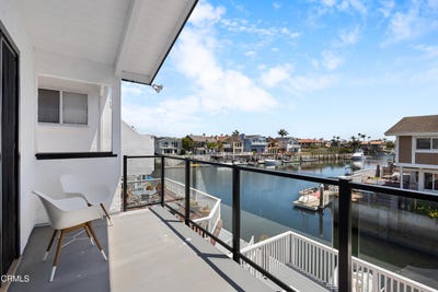 /international/us/3960-west-hemlock-street-oxnard-ca-110099490242/