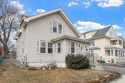 /international/us/23-carver-street-worcester-ma-110107080934/