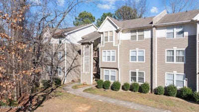 /international/us/6756-willowbrook-drive-fayetteville-nc-110099978828/