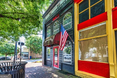 /international/us/15-e-broad-street-newnan-ga-110100982678/?lang=zh-tw