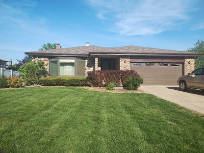 /international/us/7609-hayenga-lane-darien-il-110107586771/