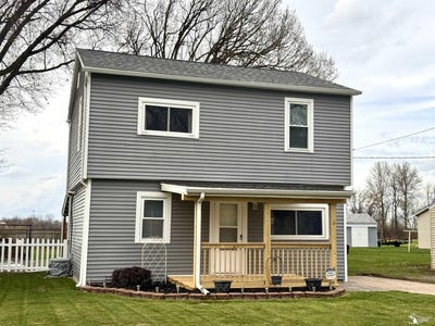 /international/us/1100-watson-boulevard-erie-mi-110107279967/
