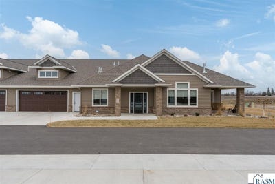 /international/us/1046-saba-boulevard-mankato-mn-110104332643/