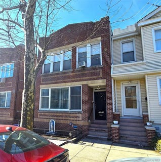 /international/us/7018-68th-street-glendale-ny-110105426148/