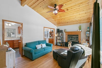 /international/us/n2493-kunz-road-fort-atkinson-wi-110106551650/