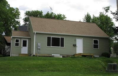 /international/us/624-w-22nd-street-cedar-falls-ia-110101233877/?lang=en