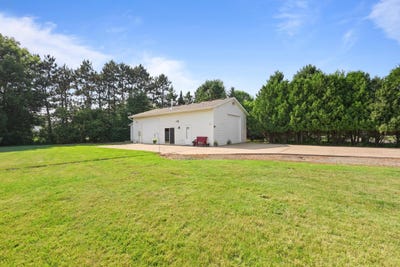/international/us/1080-3rd-avenue-ne-milaca-mn-110109391007/