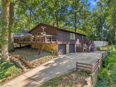 /international/us/6226-woodmoor-avenue-nw-canton-oh-110110380150/