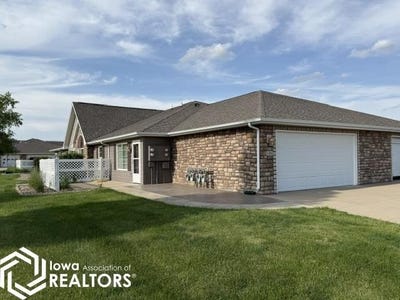 /international/us/1701-e-deer-run-lane-mount-pleasant-ia-110108386801/