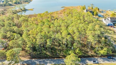 /international/us/453-wind-mill-point-road-hampton-va-110108033291/