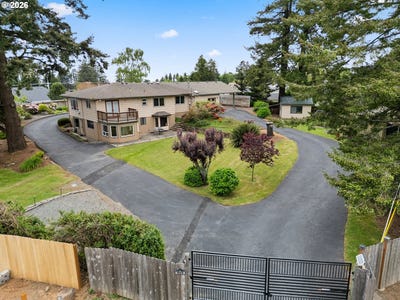 /international/us/905-barbra-ln-brookings-or-110107951792/