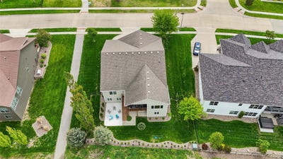 /international/us/1550-hannah-lane-waukee-ia-110107958693/