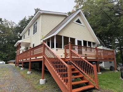 /international/us/23-n-shore-road-petersburgh-ny-110110373736/
