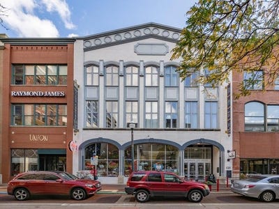 /international/us/125-s-kalamazoo-mall-kalamazoo-mi-110105765390/