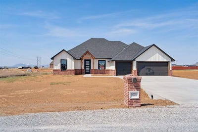 /international/us/12065-bighorn-ln-elgin-ok-110105356275/