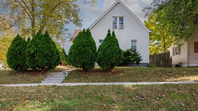/international/us/802-s-madison-street-bloomington-il-110106364329/