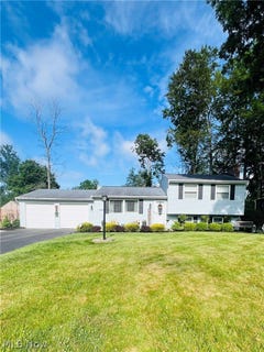 /international/us/2941-malibu-drive-sw-warren-oh-110108708308/