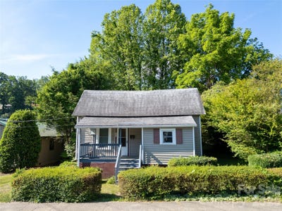 /international/us/462-walnut-street-waynesville-nc-110108192385/